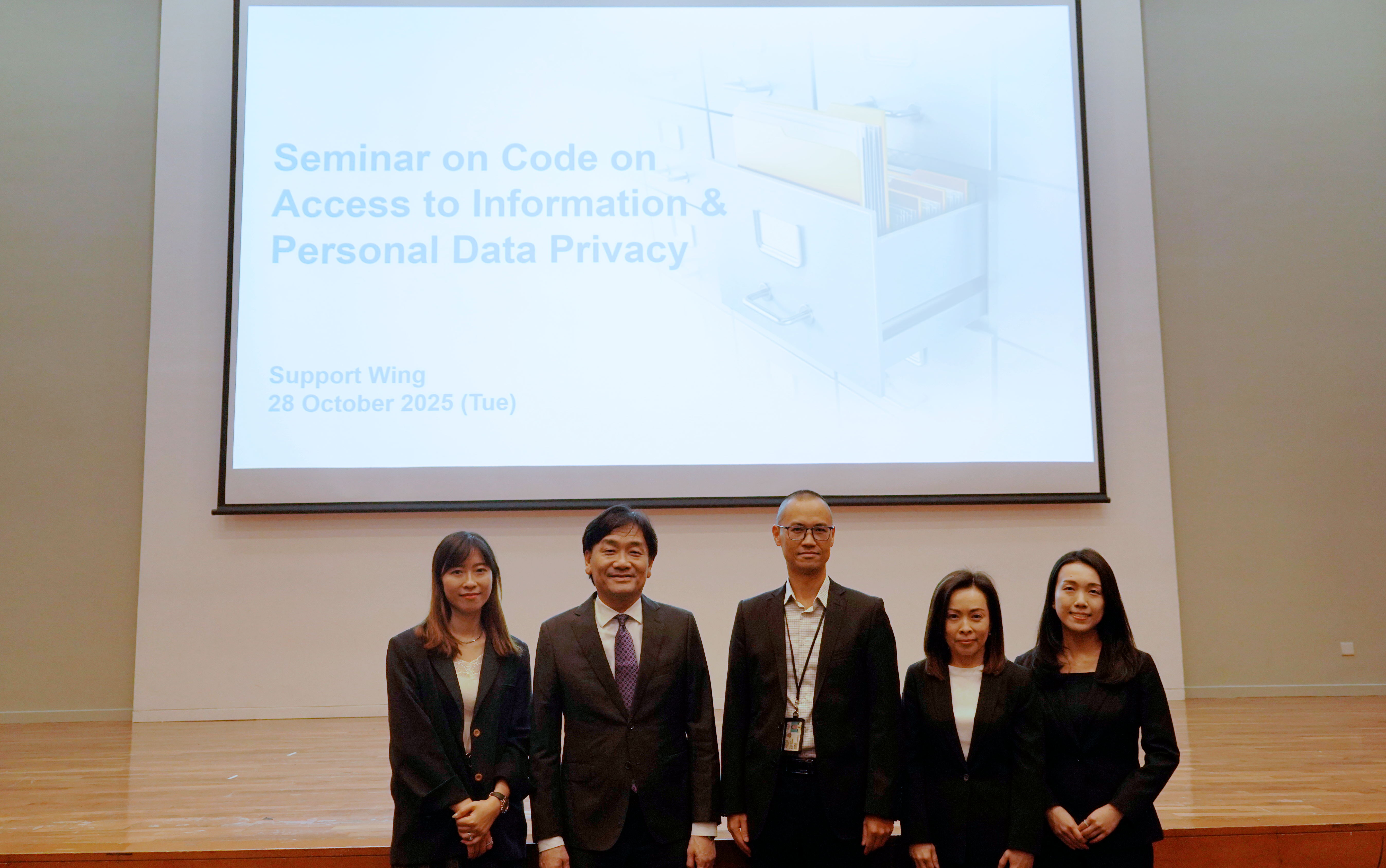 申訴專員學院到訪警察總部  與警隊分享處理申訴經驗