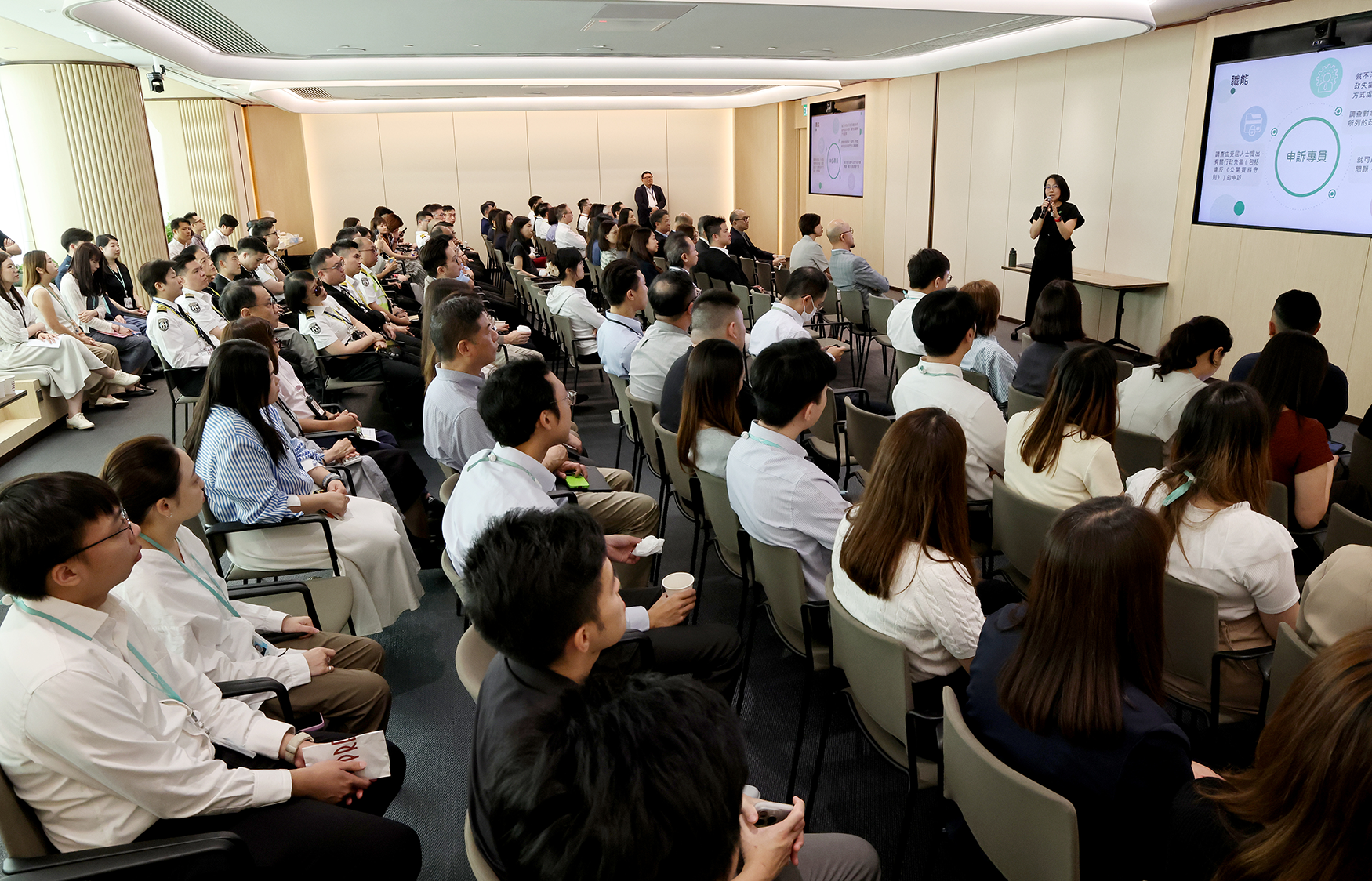申訴專員學院到訪機場管理局  交流申訴處理經驗